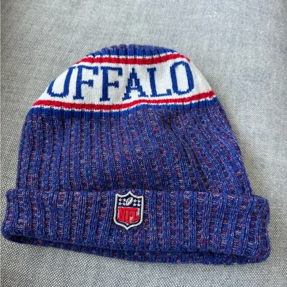 New Era Buffalo Bills Beanie Hat - Picture 4 of 5